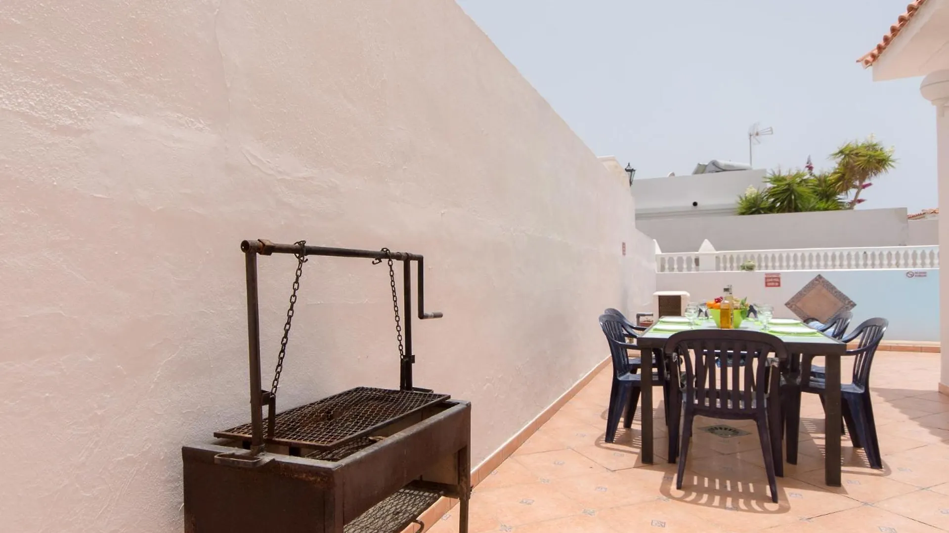 Tranquil 4 Bedroom Holiday Villa Callao Salvaje